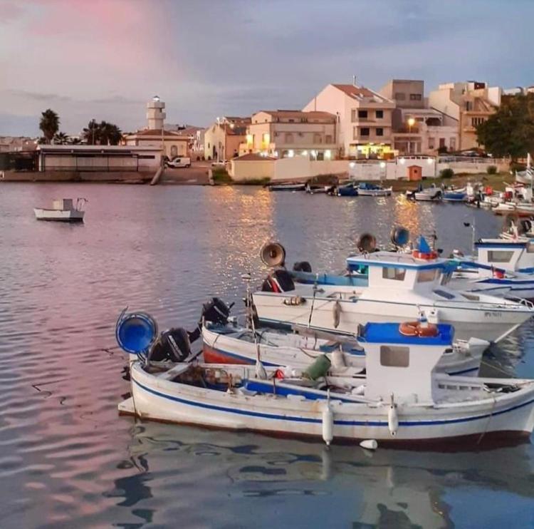 Le Muse casa vacanze Scoglitti Esterno foto