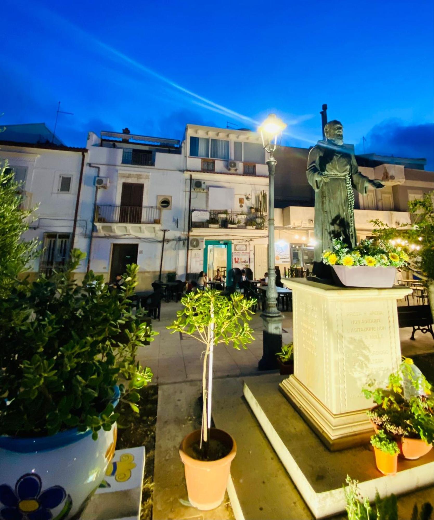 Le Muse casa vacanze Scoglitti Esterno foto